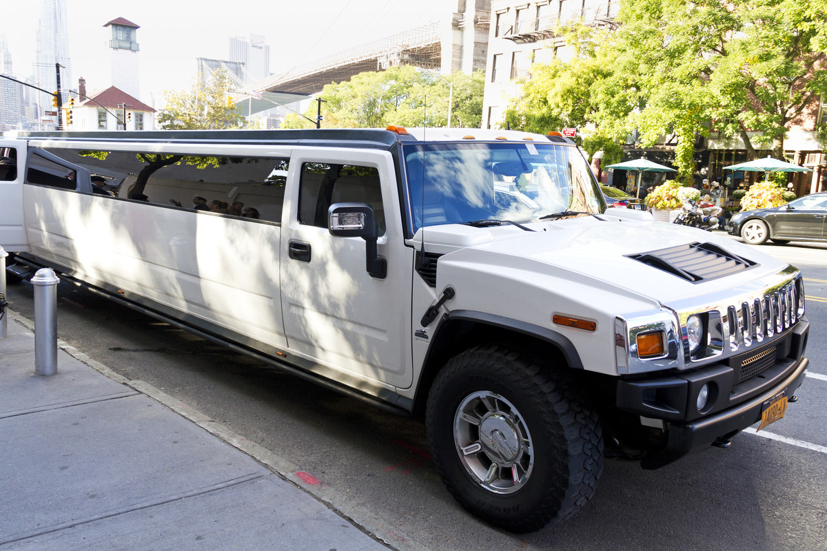 Hummer limo